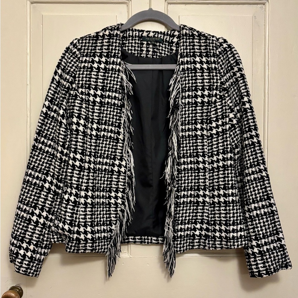 For Cynthia Petite Houndstooth Tweed Jacket, size PM